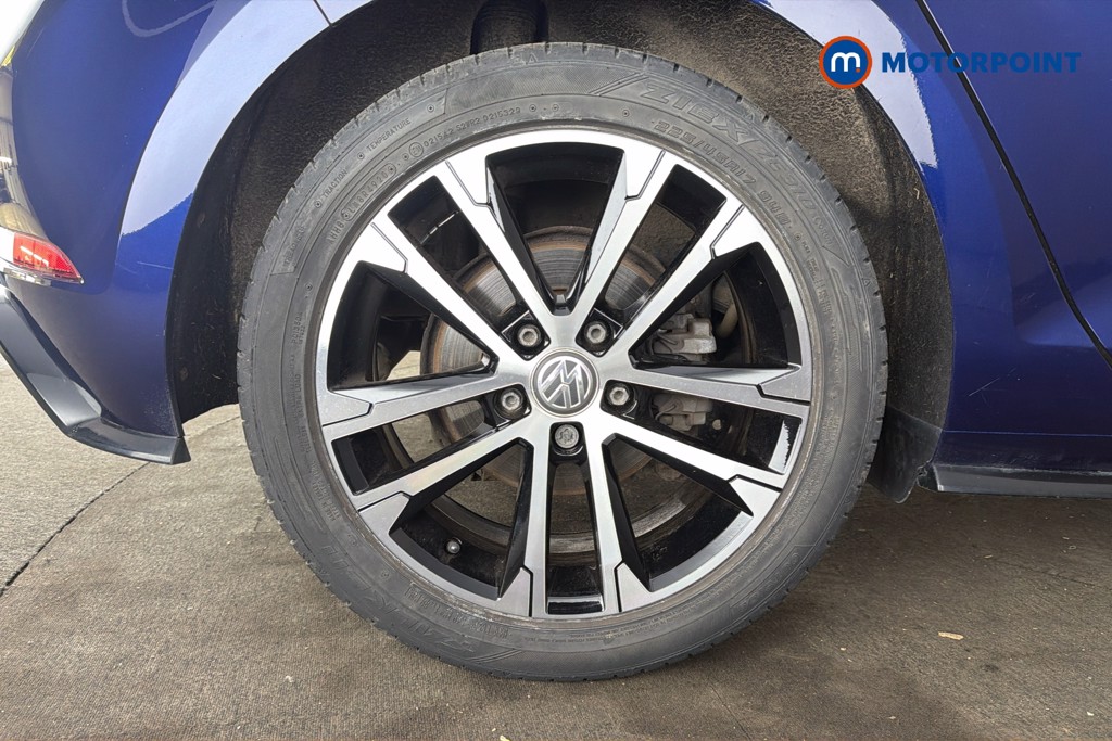 Used Volkswagen Golf 2017 for sale - 77914205: Photo 9