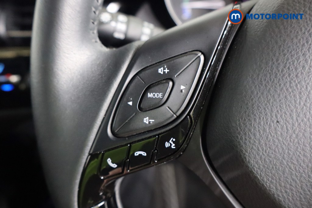 Used Toyota C-HR 2022 for sale - 76557600: Photo 13