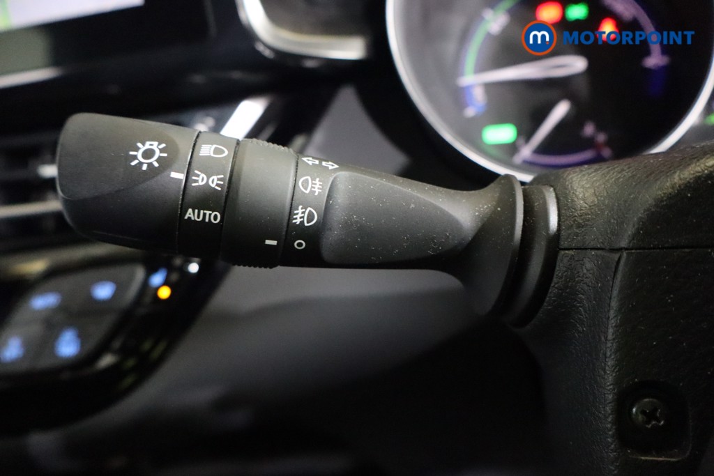 Used Toyota C-HR 2022 for sale - 76557600: Photo 14