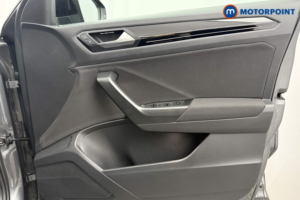 Used Volkswagen T-Roc 2021 for sale - 76412974: Photo 26