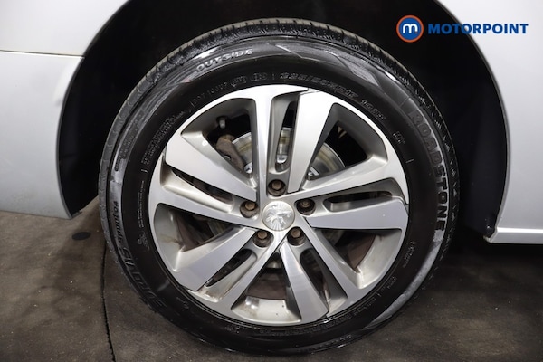 Used Peugeot Traveller 2019 for sale - 76209568: Photo 39
