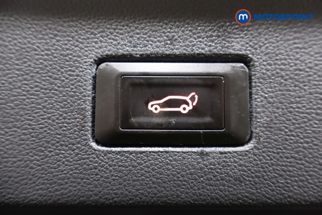 Used Volkswagen T-Roc 2021 for sale - 77006243: Photo 29