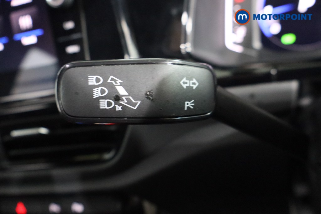 Used Volkswagen T-Roc for sale - 77318549: Photo 23