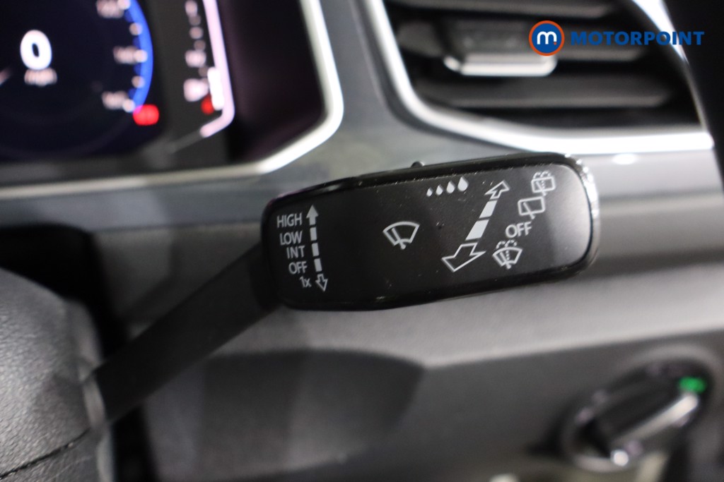 Used Volkswagen T-Roc 2023 for sale - 77546083: Photo 24