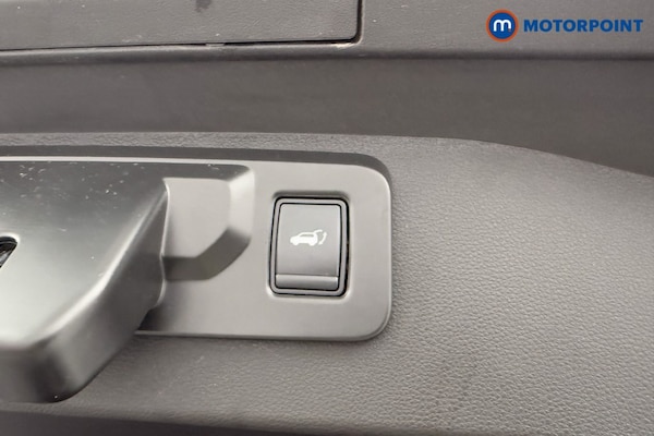 Used Renault Scenic E-Tech 2025 for sale - 76242300: Photo 38