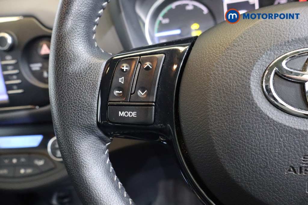 Used Toyota Yaris 2019 for sale - 76697110: Photo 11