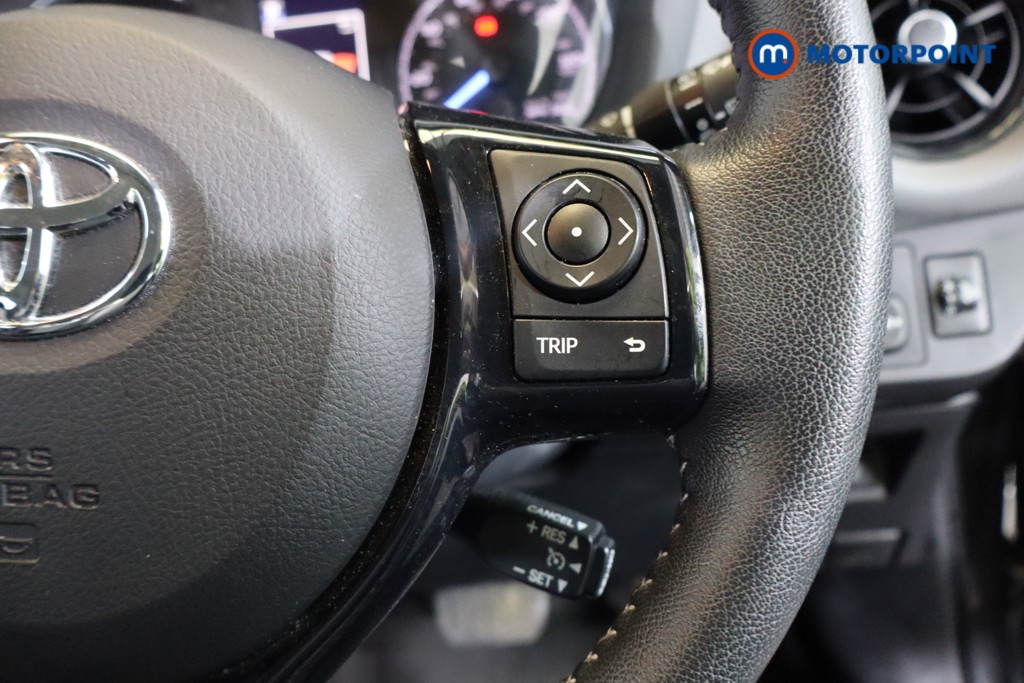 Used Toyota Yaris 2019 for sale - 76697110: Photo 12