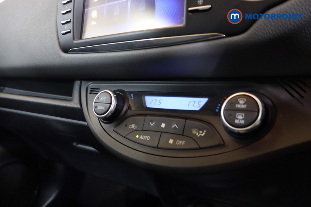 Used Toyota Yaris 2019 for sale - 76697110: Photo 14