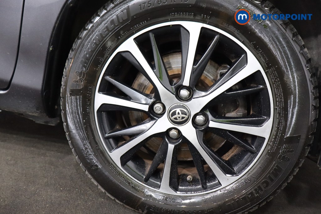 Used Toyota Yaris 2019 for sale - 76697110: Photo 23