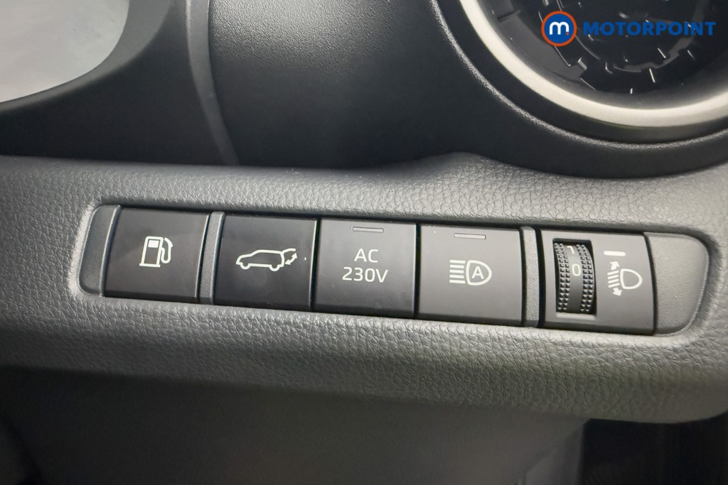 Used Toyota C-HR 2024 for sale - 76557662: Photo 25