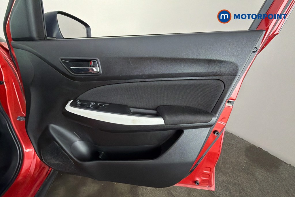 Used Suzuki Swift 2019 for sale - 78078369: Photo 20