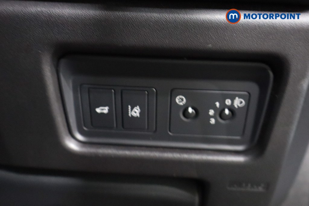 Used Land Rover Discovery Sport 2016 for sale - 76908981: Photo 13