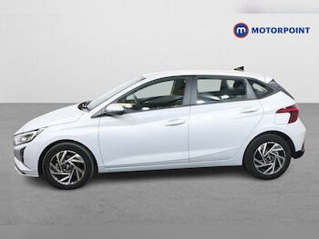 Used Hyundai i20 2024 for sale - 75902887: Photo