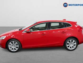 Used Volvo V40 2018 for sale - 75143379: Photo