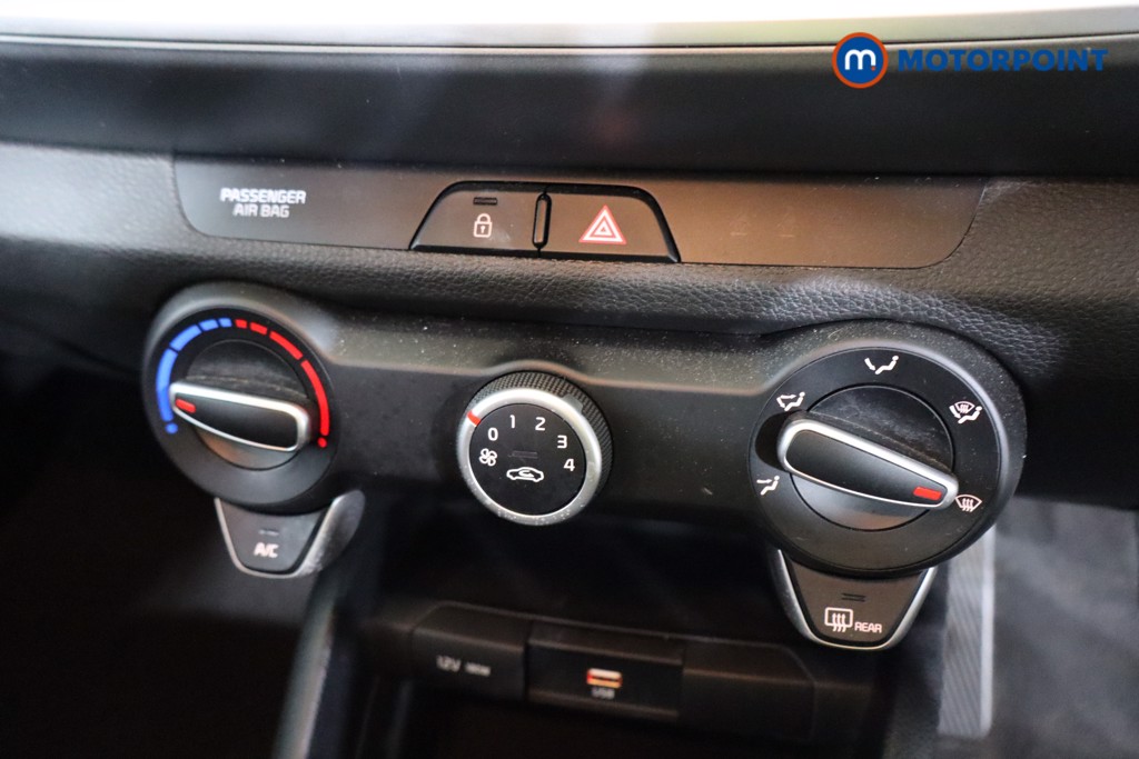 Used Kia Stonic 2021 for sale - 76460745: Photo 19