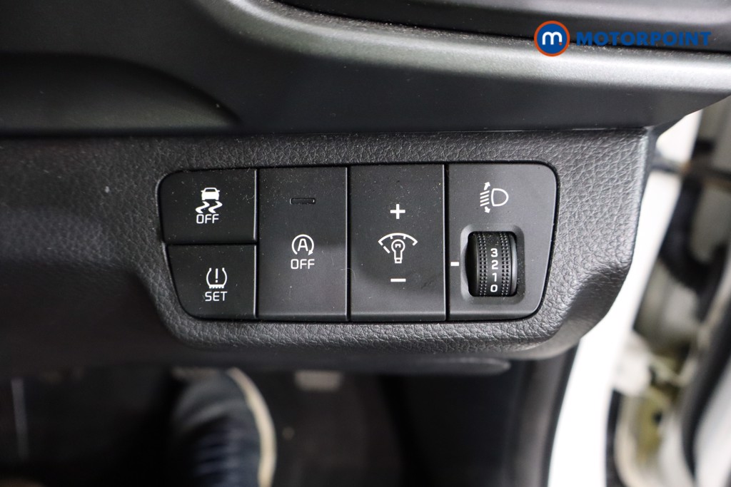 Used Kia Stonic 2021 for sale - 76460745: Photo 25