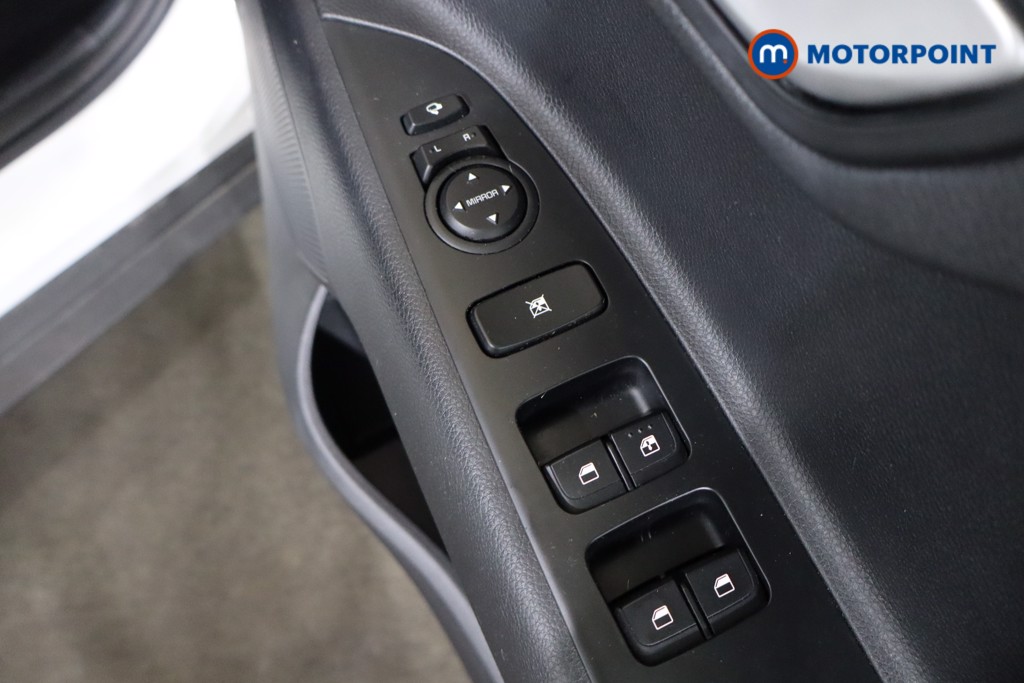 Used Kia Stonic 2021 for sale - 76460745: Photo 26