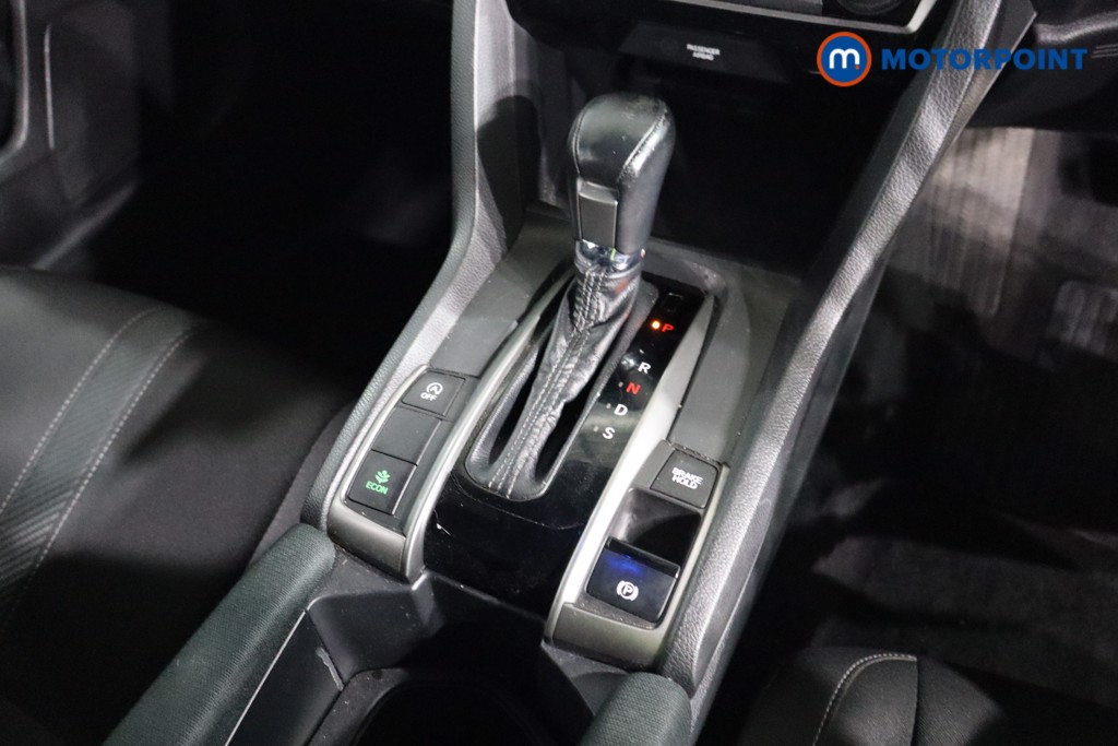 Used Honda Civic 2018 for sale - 76819514: Photo 20