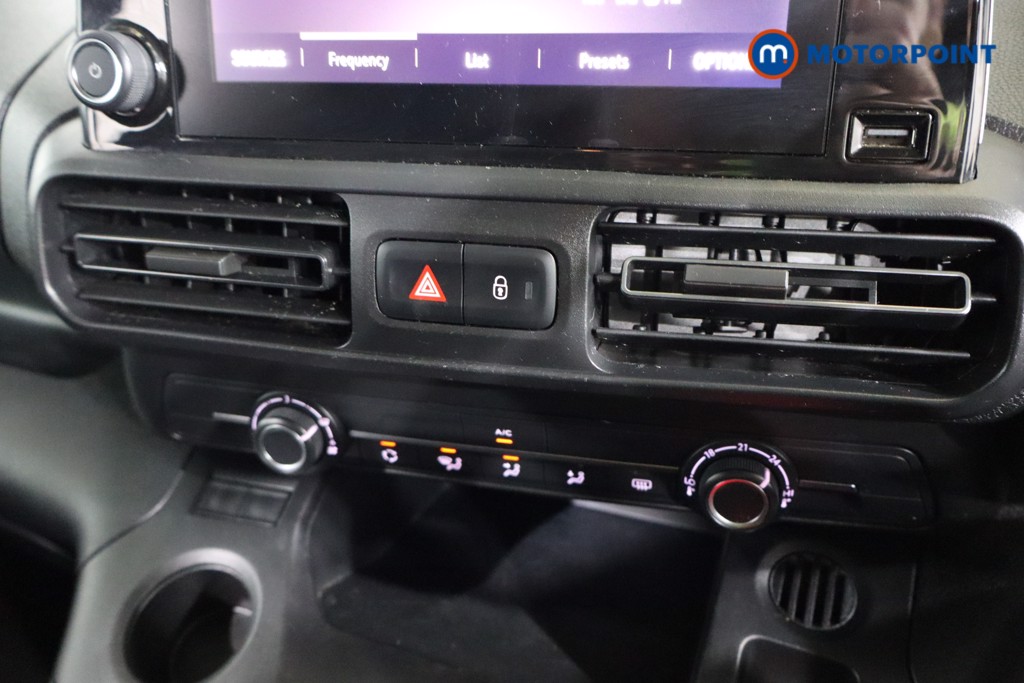 Used Vauxhall Combo Life 2021 for sale - 77002231: Photo 17