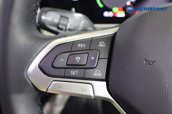 Used Volkswagen Passat 2025 for sale - 75653549: Photo 24