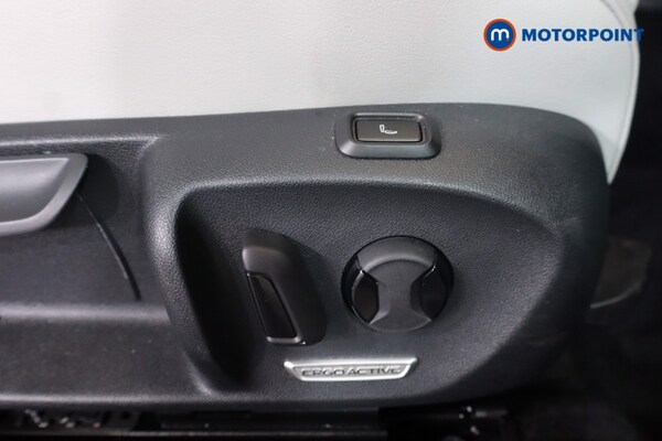 Used Volkswagen Passat 2025 for sale - 75653549: Photo 29