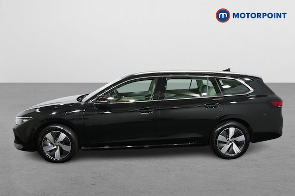 Used Volkswagen Passat 2025 for sale - 75653549: Photo 4