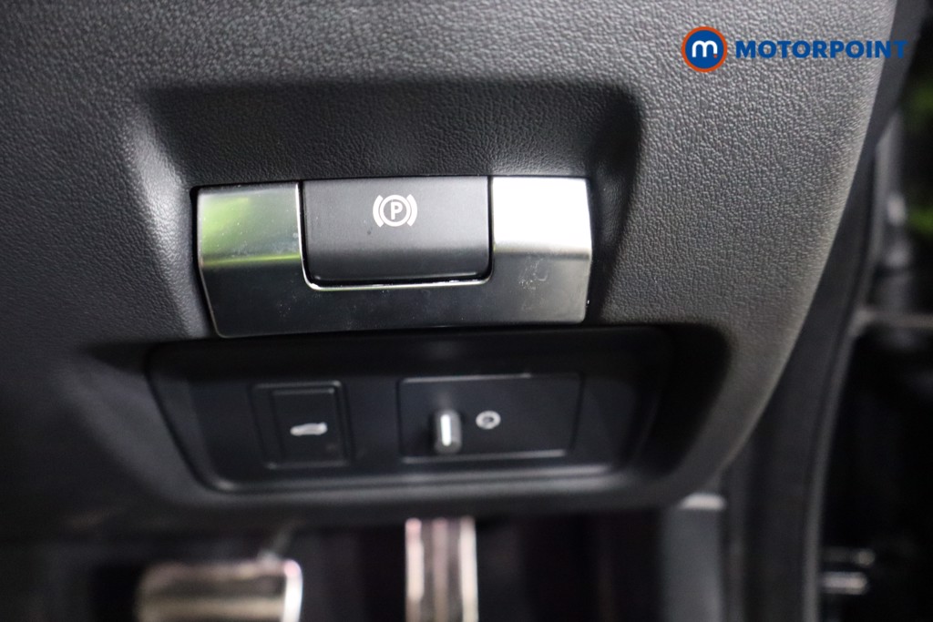 Used Jaguar XE 2023 for sale - 76542444: Photo 15