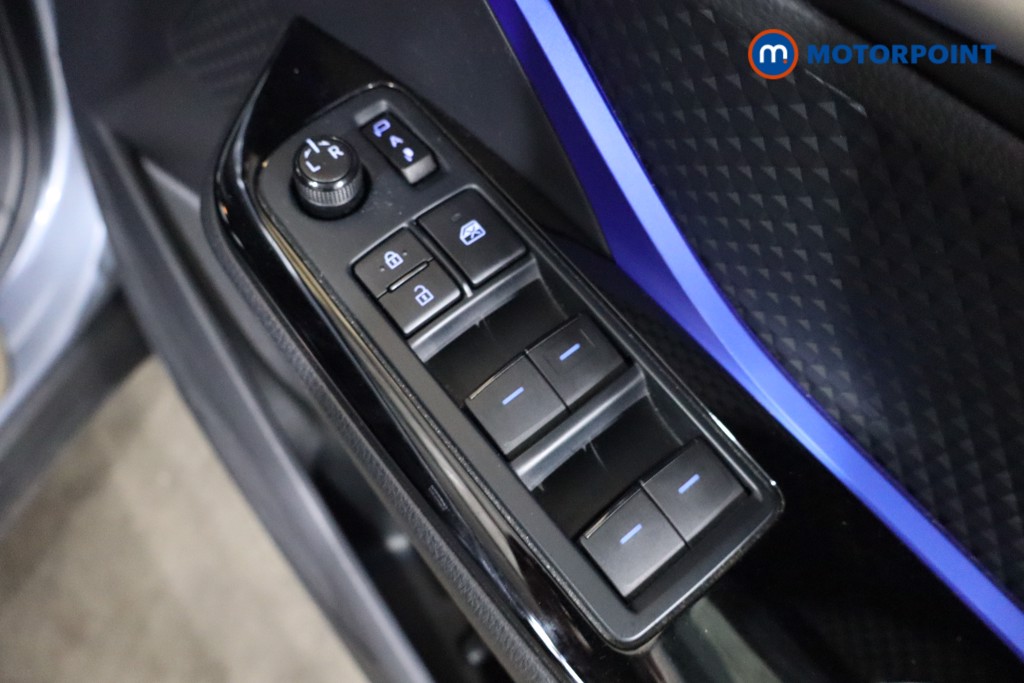 Used Toyota C-HR 2021 for sale - 77199162: Photo 25