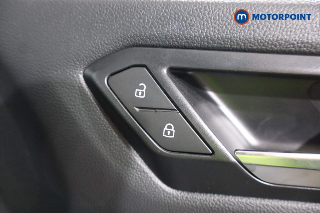 Used Volkswagen T-Roc 2025 for sale - 77872739: Photo 21