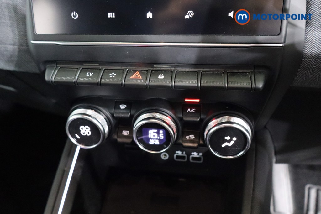 Used Renault Clio 2025 for sale - 76075157: Photo 19