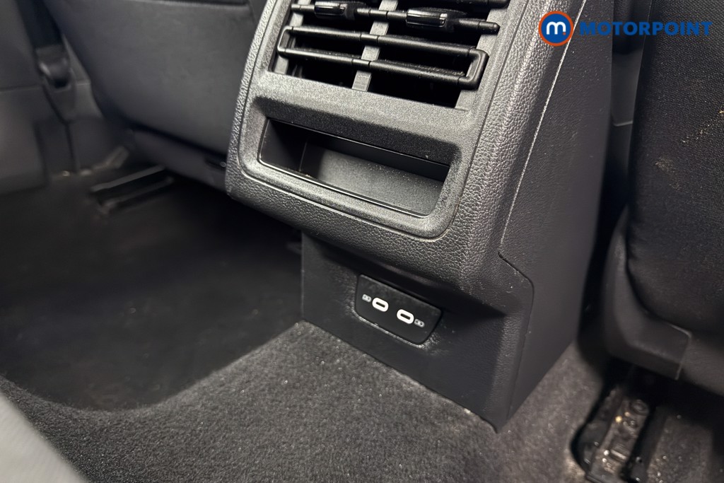 Used Volkswagen Golf 2023 for sale - 76303016: Photo 31