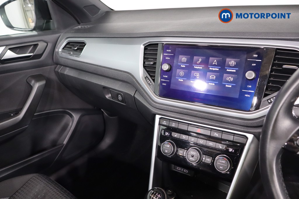 Used Volkswagen T-Roc 2021 for sale - 76545598: Photo 11