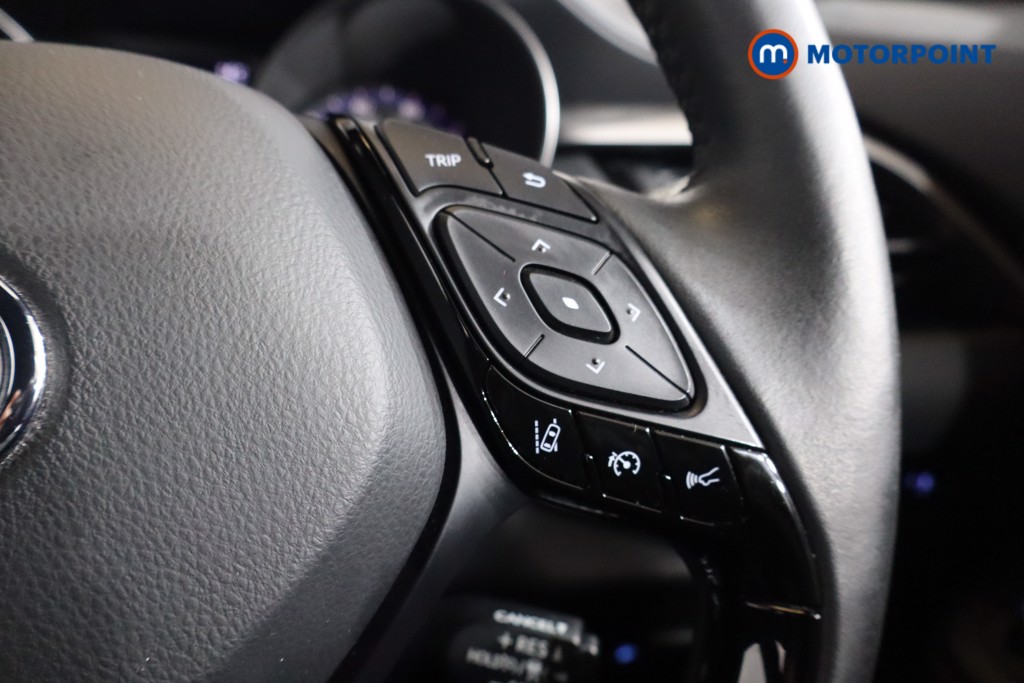 Used Toyota C-HR 2022 for sale - 76235051: Photo 11