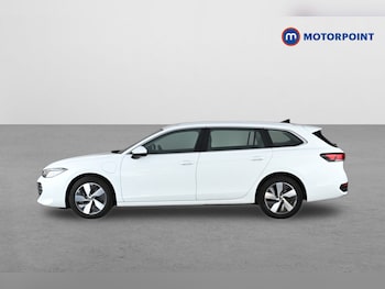 Used Volkswagen Passat 2025 for sale - 79511127: Photo