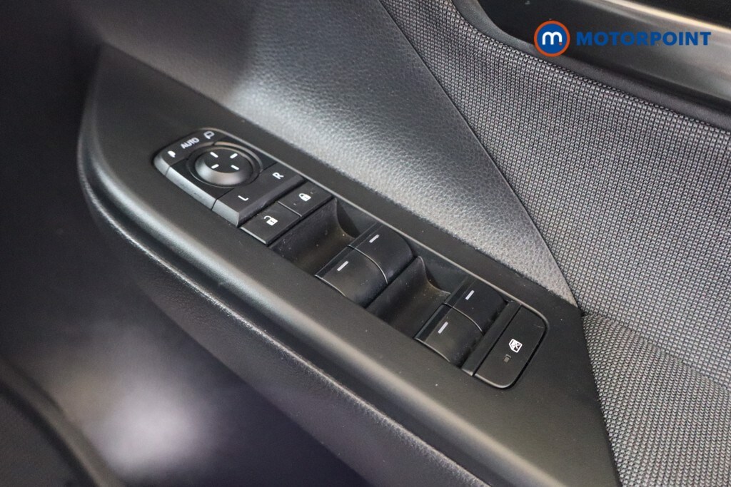 Used Toyota C-HR 2024 for sale - 76242315: Photo 16