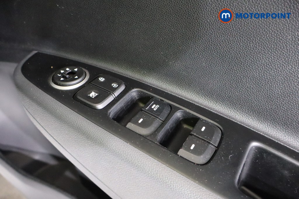 Used Hyundai i10 2017 for sale - 77354766: Photo 18