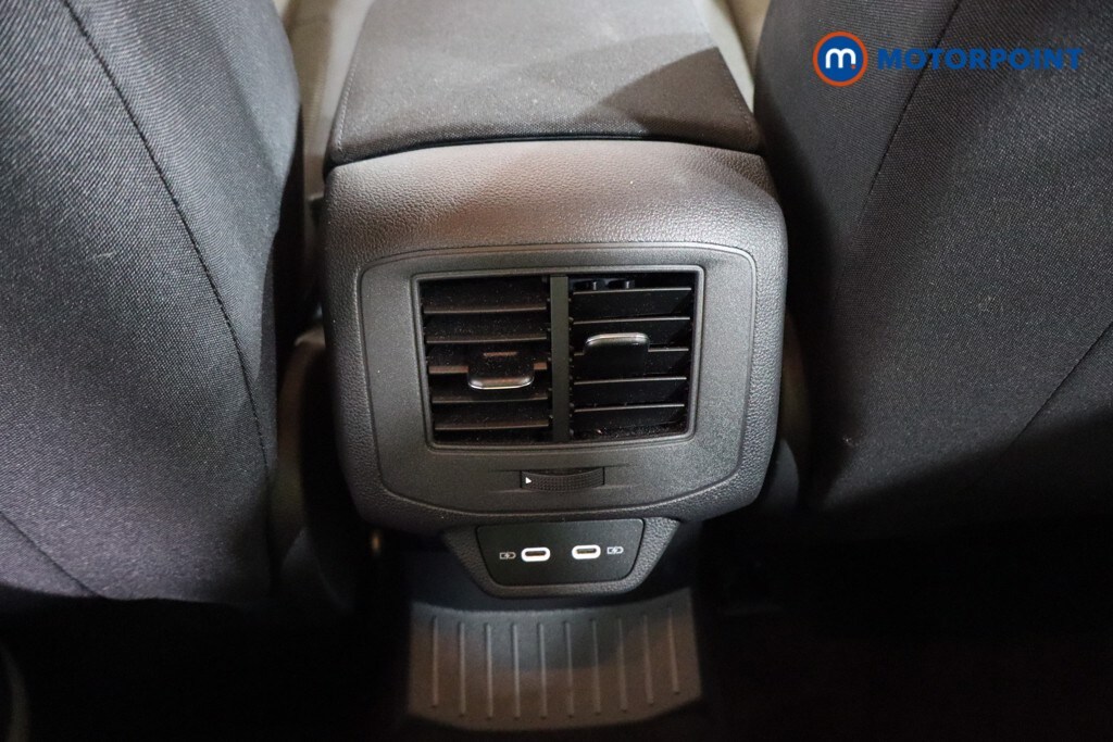 Used Volkswagen T-Roc 2022 for sale - 76222912: Photo 28