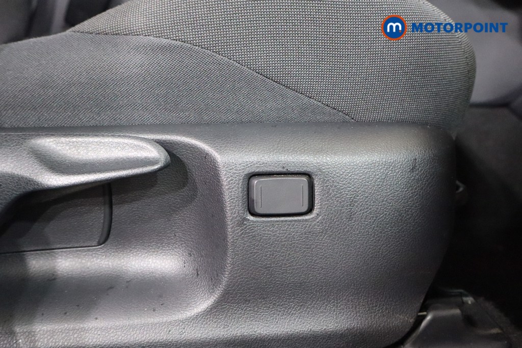 Used Toyota C-HR 2023 for sale - 76697154: Photo 15