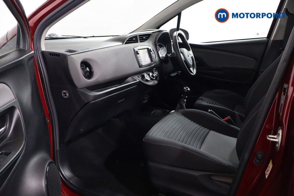 Used Toyota Yaris 2018 for sale - 76862794: Photo 24