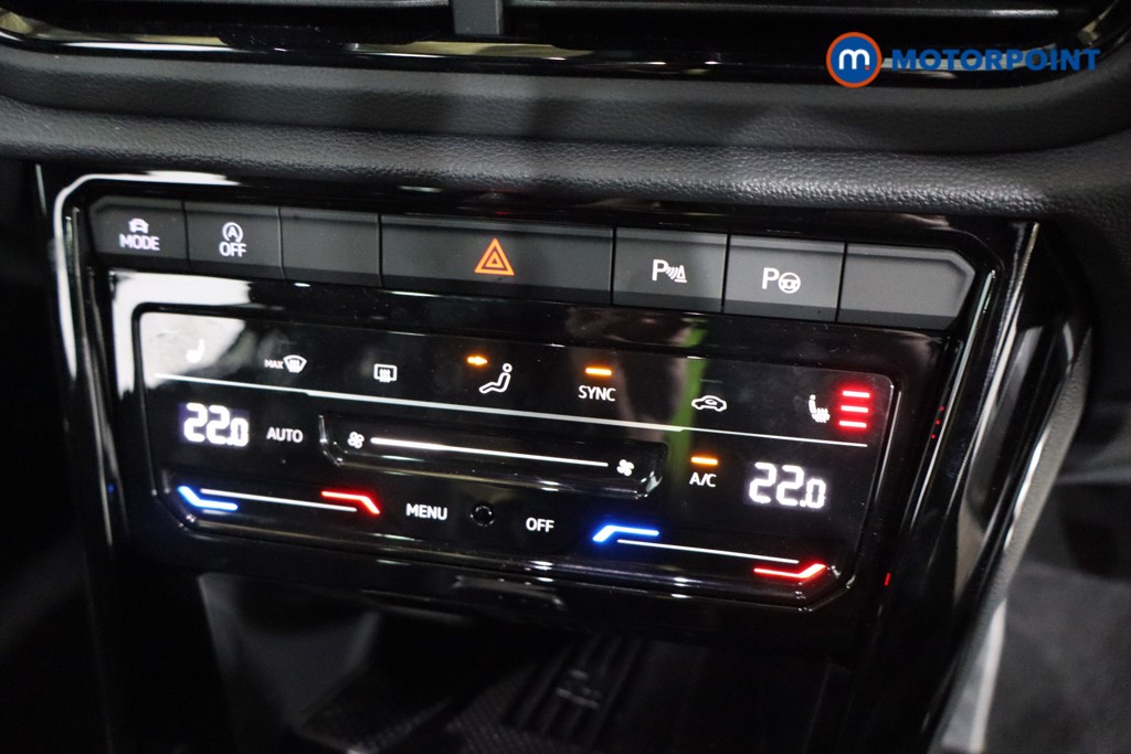 Used Volkswagen T-Roc 2025 for sale - 77340357: Photo 19