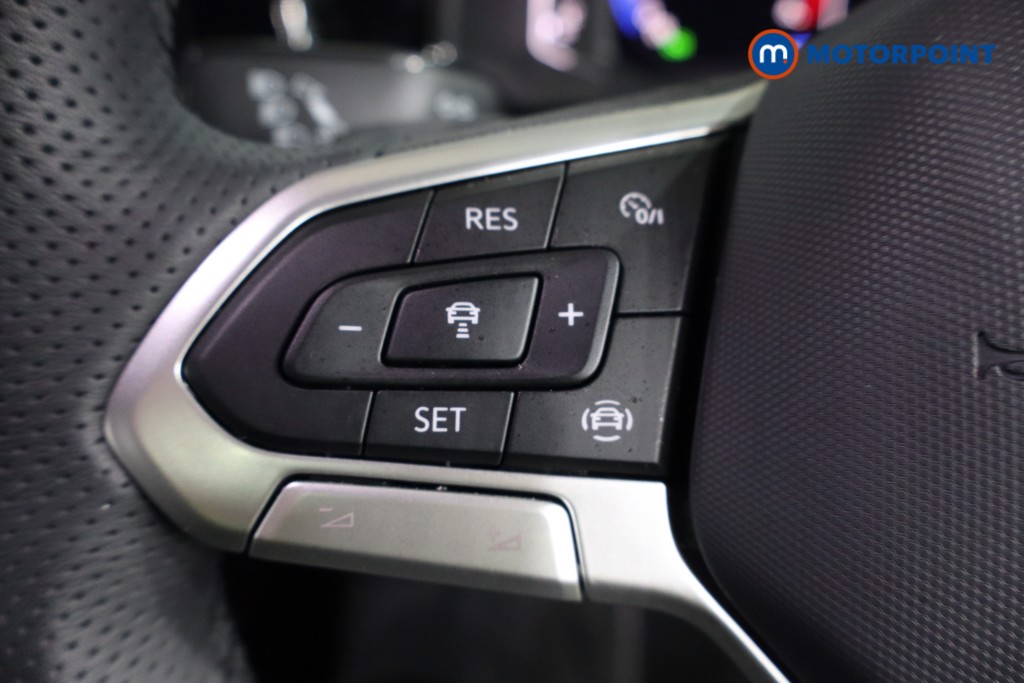 Used Volkswagen T-Roc 2025 for sale - 77340357: Photo 21