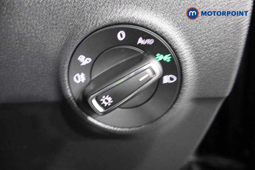 Used Volkswagen T-Roc 2025 for sale - 77340357: Photo 25