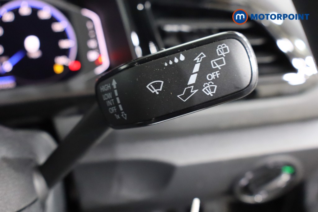 Used Volkswagen T-Roc for sale - 77318564: Photo 24