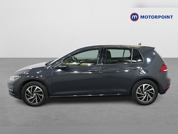 Used Volkswagen Golf 2019 for sale - 75917532: Photo