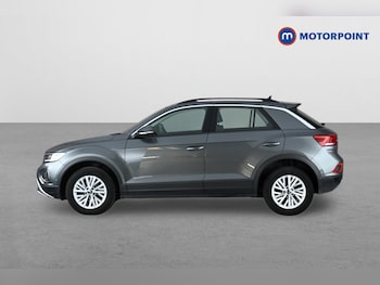 Used Volkswagen T-Roc 2023 for sale - 79560635: Photo