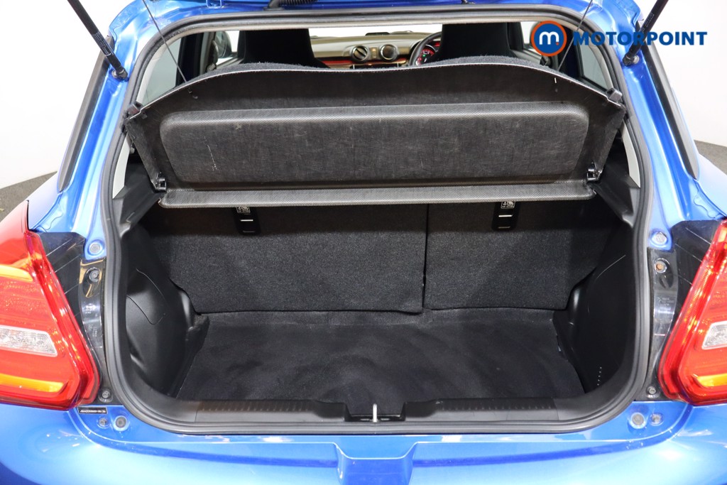 Used Suzuki Swift 2018 for sale - 76902479: Photo 32