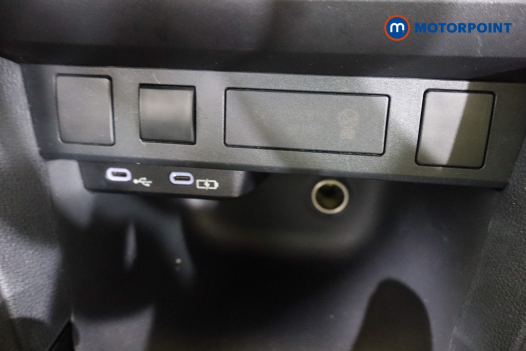 Used Toyota Yaris Cross 2025 for sale - 76333078: Photo 19