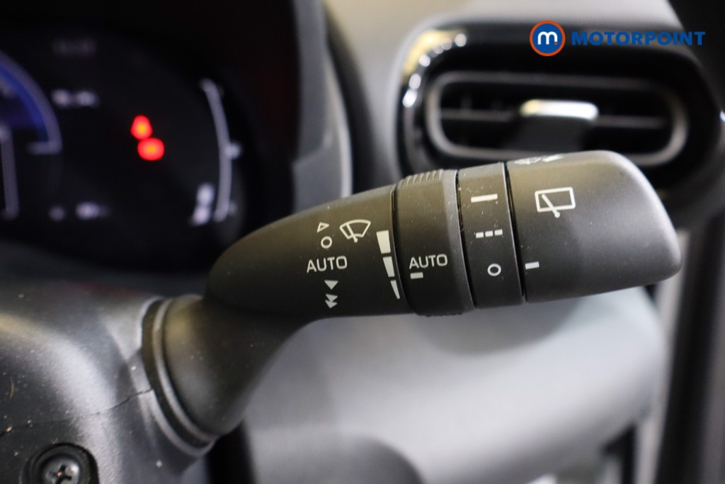 Used Toyota Yaris Cross 2025 for sale - 76333078: Photo 25