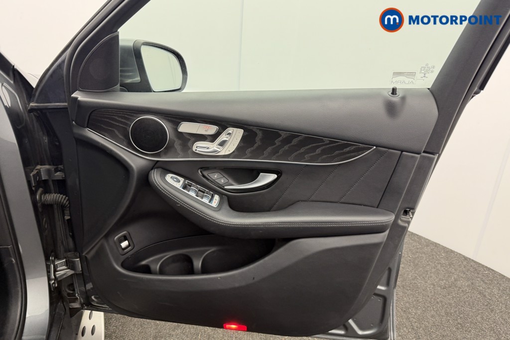 Used Mercedes-Benz GLC 2018 for sale - 77878570: Photo 25