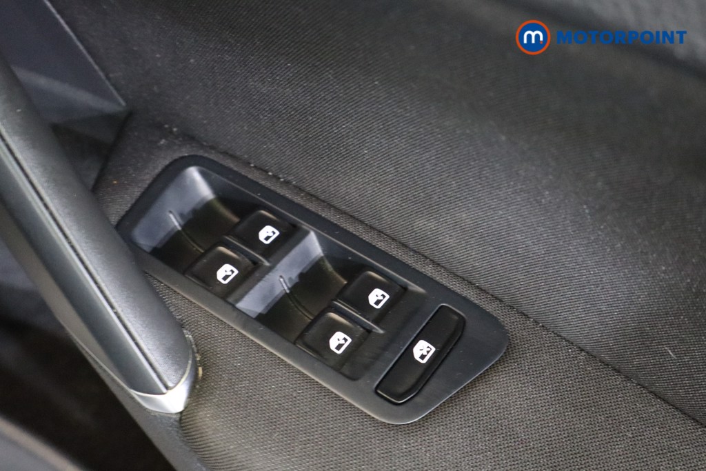 Used Volkswagen Golf 2018 for sale - 76351447: Photo 17